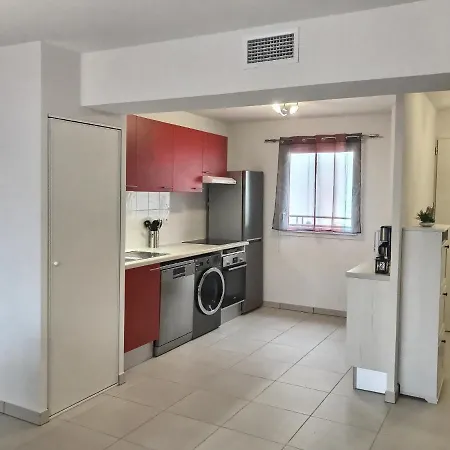 Βίλα Confortable Climatisee Avec Terrasse Pour 8 Personnes *