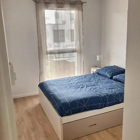 Confortable Climatisee Avec Terrasse Pour 8 Personnes *