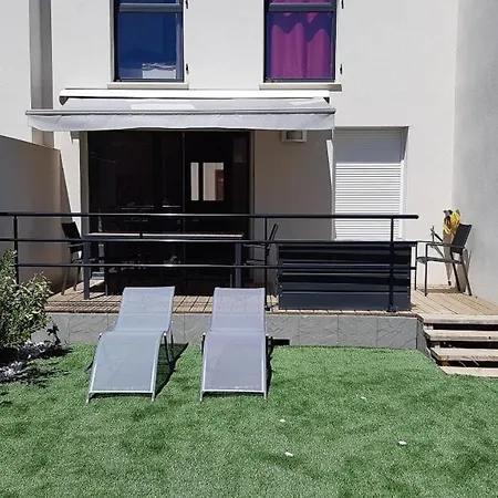 Confortable Climatisee Avec Terrasse Pour 8 Personnes Villa