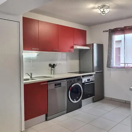 Villa Confortable Climatisee Avec Terrasse Pour 8 Personnes